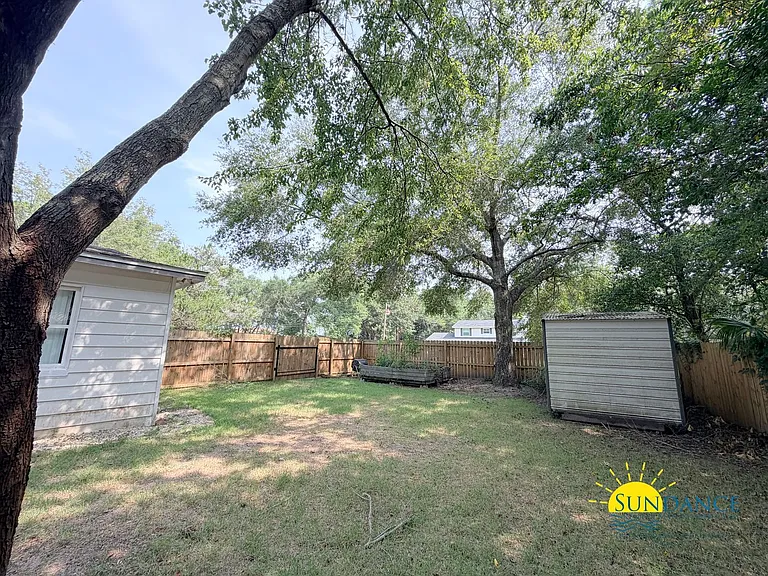 501 Dona Ave — Photo 18