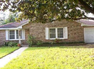 6747 Riverside Dr, Harahan, LA 70123