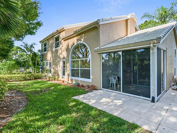 5th image of 9181 SE Deerberry Pl