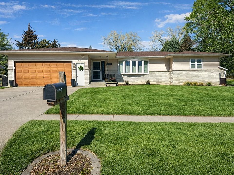 1st image of 1706 Bel Air Rd