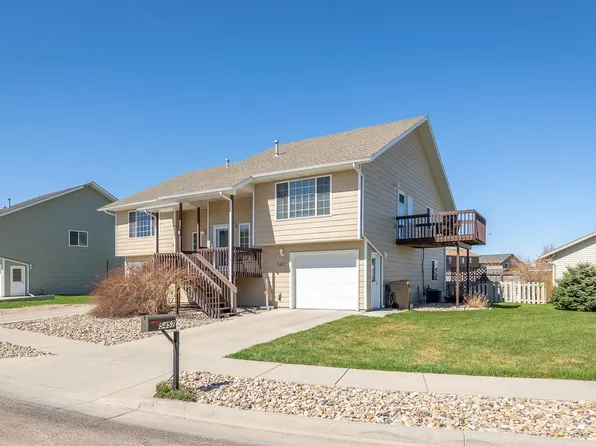 5457 Savannah St, Rapid City, SD 57703