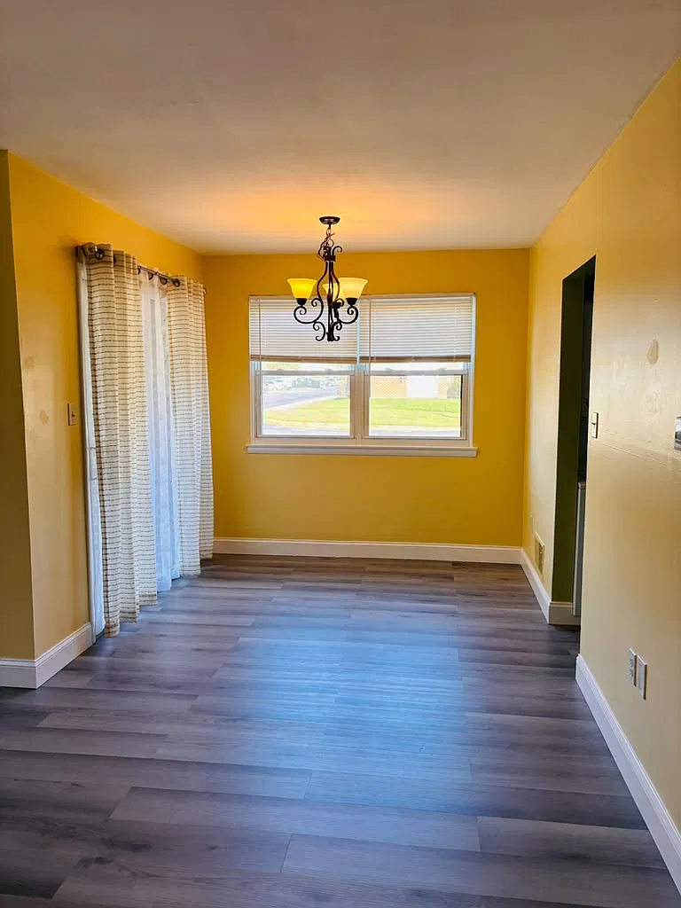 1 bed, 1000 sqft, $1,700 — Photo 3