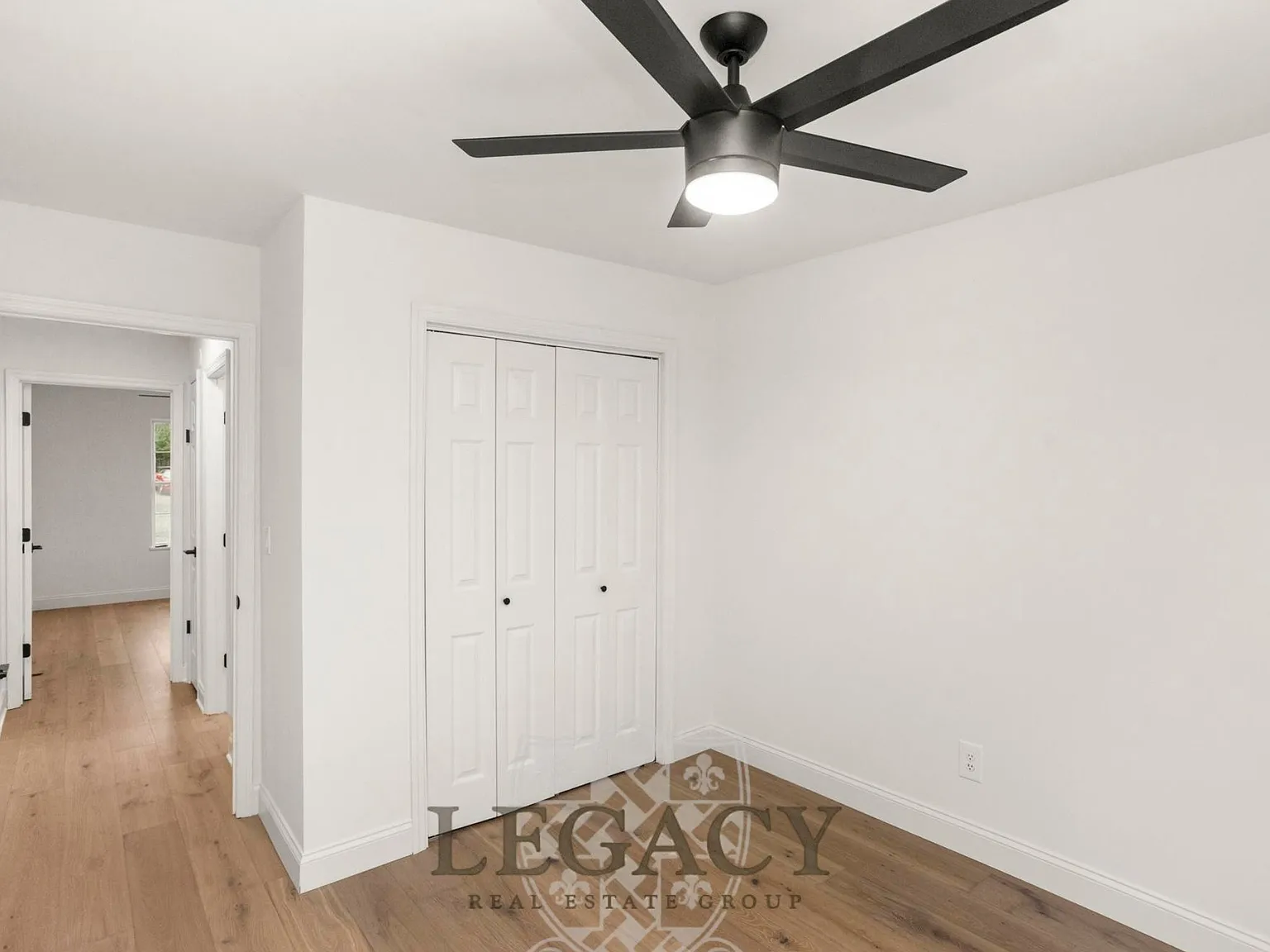 100 Sadler Court - 1 — Photo 4