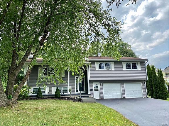 2nd image of 59 Imperial Dr