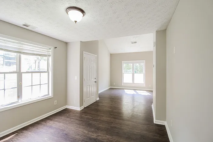 3328 River Run Trl — Photo 5