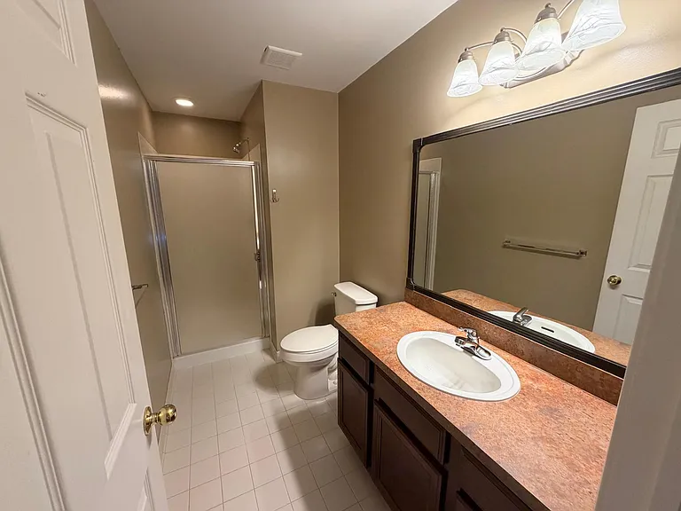 26201 Chesapeake Cir — Photo 12