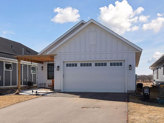 3rd image of 5048 217th St W