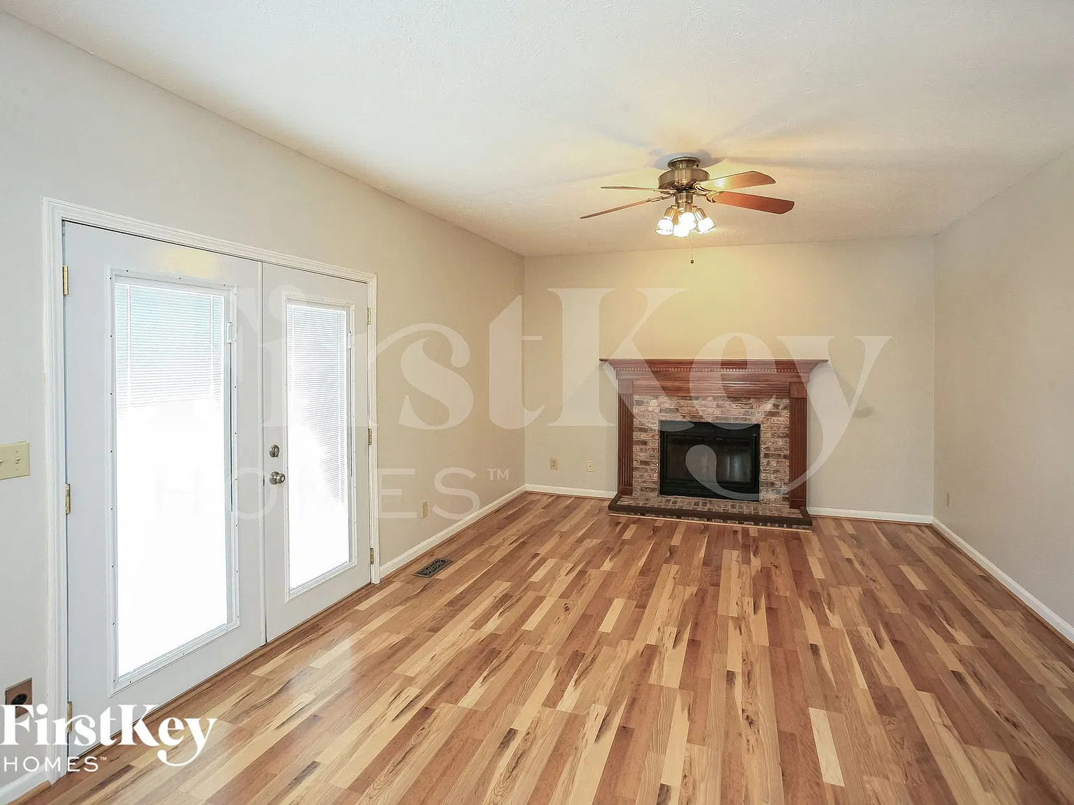 4 bed, 2.5 bath, 2140 sqft, $2,725 — Photo 3