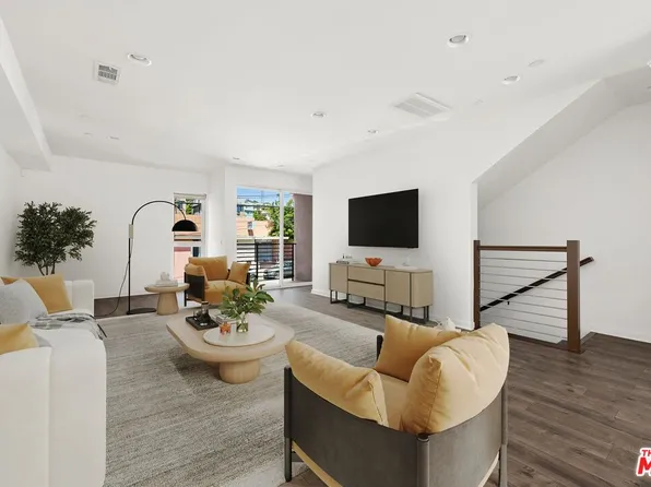 2930 Rowena Ave #2, Los Angeles, CA 90039