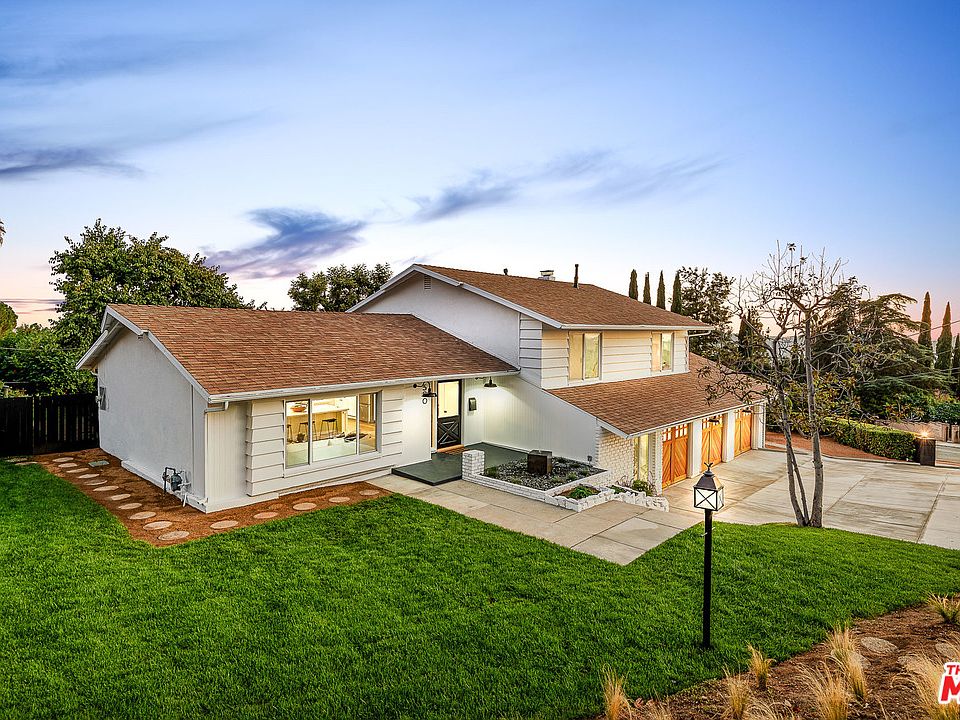 1st image of 500 E Loma Alta Dr