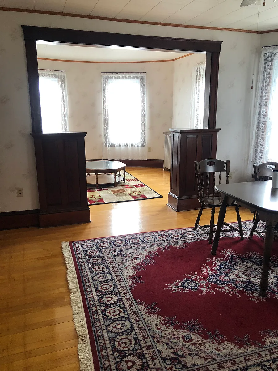 Building Photo - 43 Sterling St #2