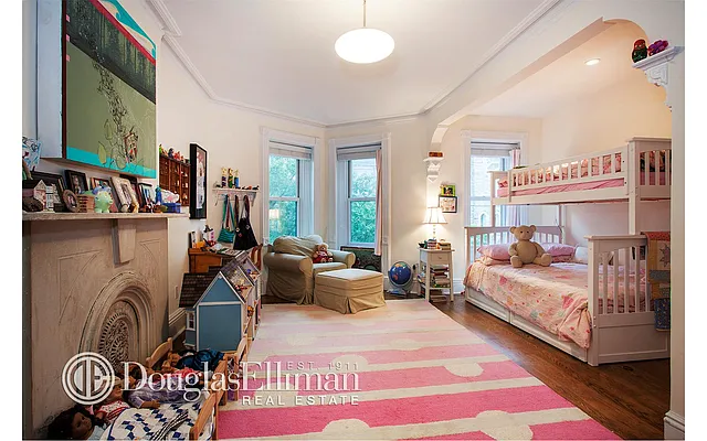 Rented by Douglas Elliman | media 6