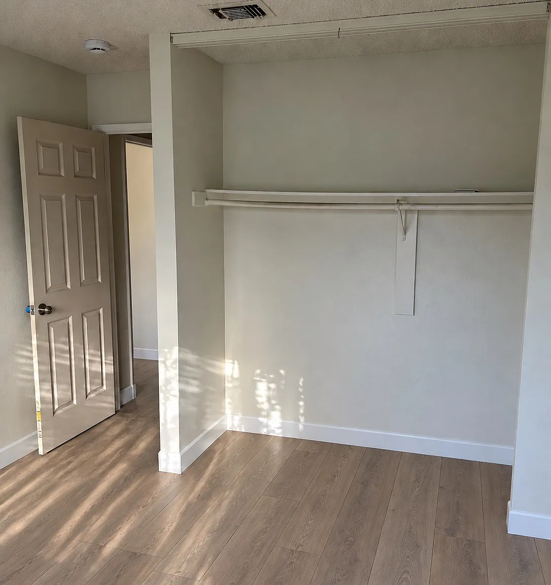 2 bed, 943 sqft, $2,050 — Photo 4