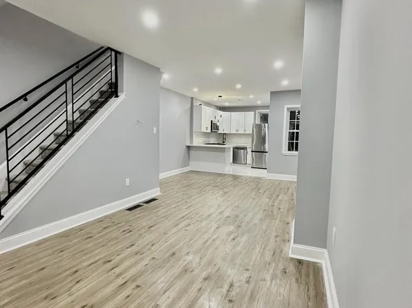 231 Calvert St, Philadelphia, PA 19120