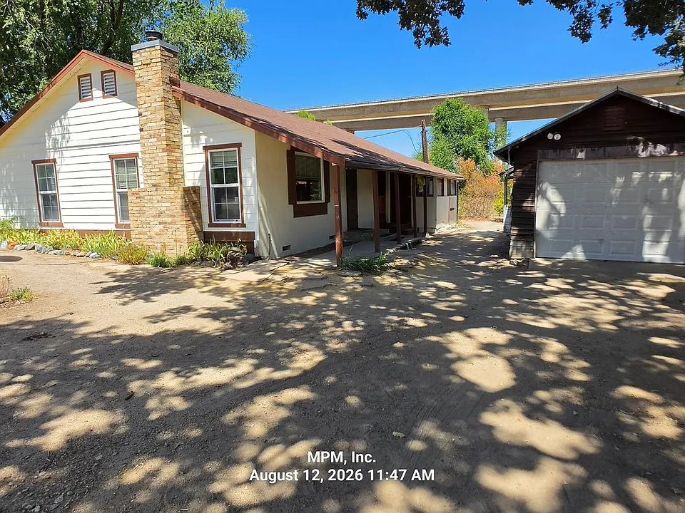 4904 Estrella Rd