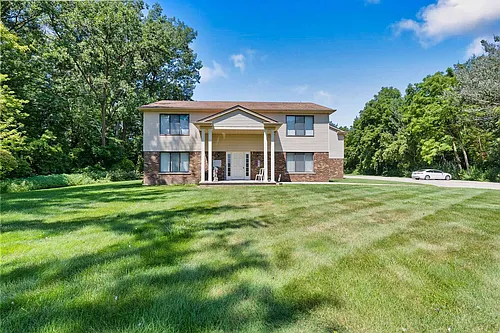 5230 Pointe Dr Photo 1