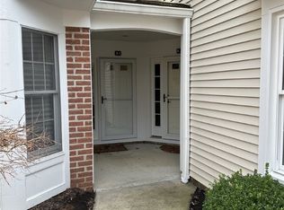 840 Hamlet Ln APT A1, Westlake, OH 44145