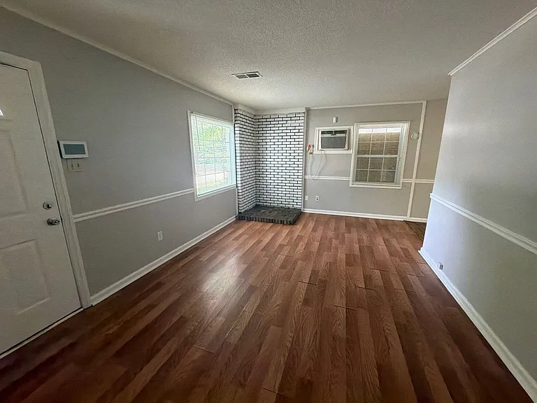 3781 Barron Ave — Photo 2