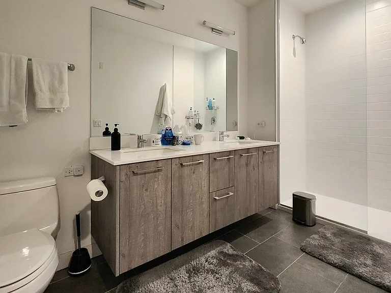3418 N Lincoln Ave #205 — Photo 8