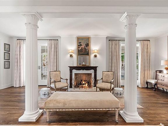 3rd image of 2256 De Leon Ave