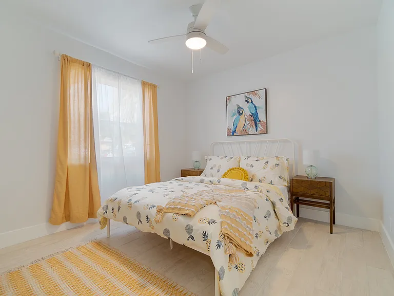 1332 Longwood St #1 — Photo 20