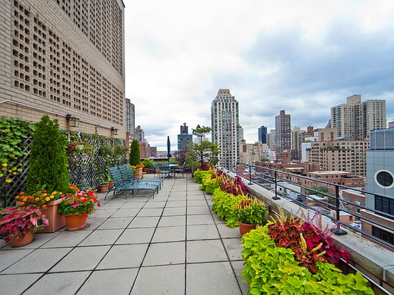 5th image of 205 E 77th St APT 5F