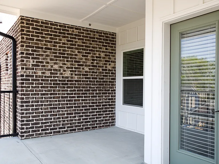 1805 Duncan Ave — Photo 6