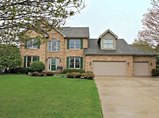 190 Fairview Ct, Geneva, IL 60134