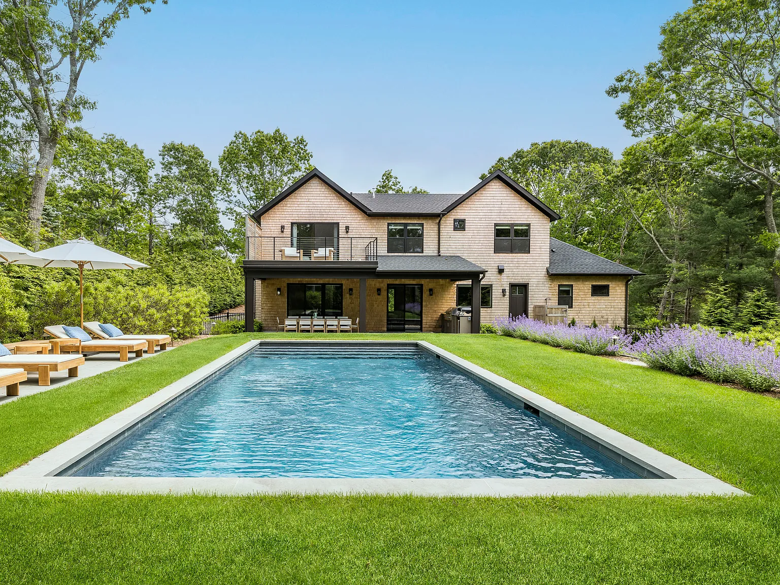 New Construction Near Sag Harbor & East Hampton — Photo 1