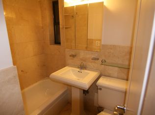 209 E 25th St APT 1E, New York, NY 10010