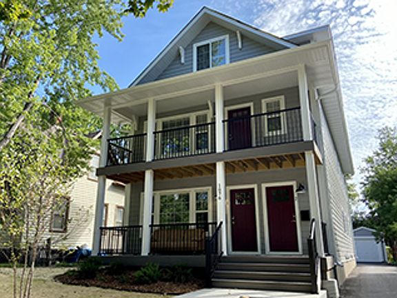 5th image of 1076 14th Ave SE #2