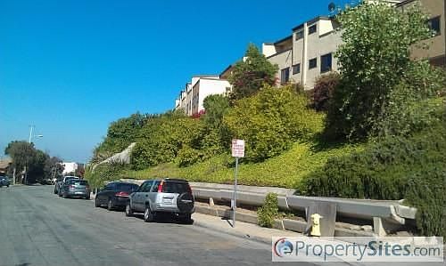 2nd image of 898 W Mabel Ave