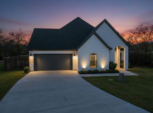 8236 Loar Ct, Fort Worth, TX 76126