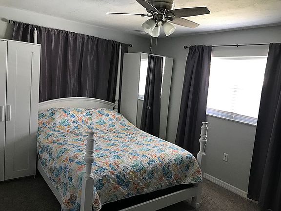 3rd image of 460 Penguin Dr