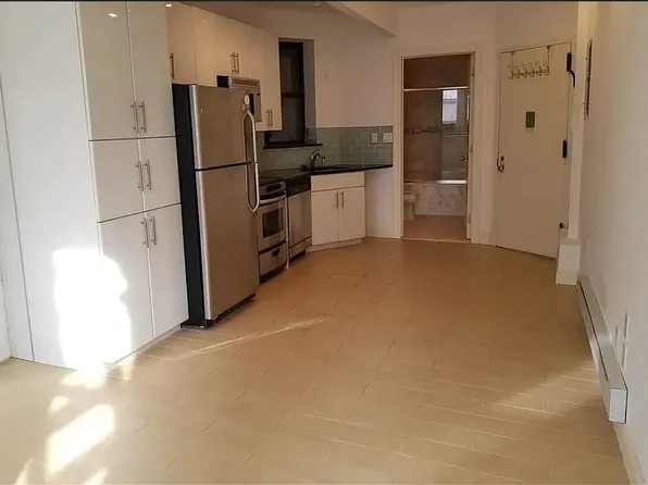 174 Delancey St APT 6F, New York, NY 10002