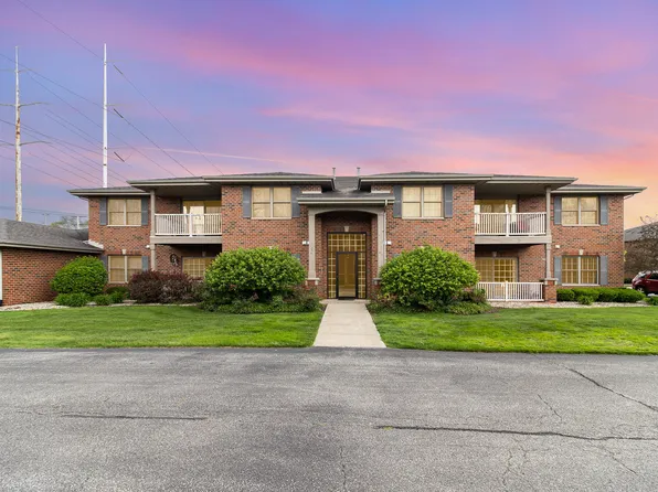 537 Cambridge Ct Unit 1-B, Munster, IN 46321