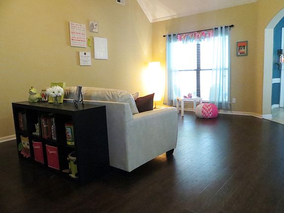 2nd image of 8175 Hunters Meadow Ln