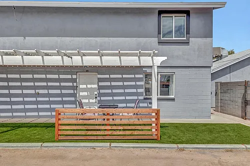 1650 E 5th Ave #101 Photo 1