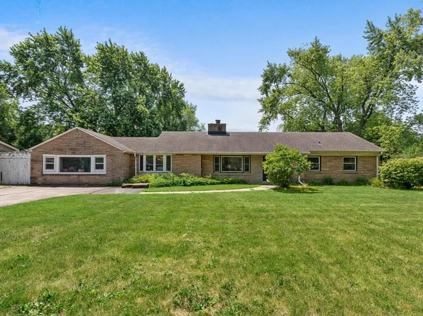 13715 West Cardinal PARKWAY, New Berlin, WI 53151