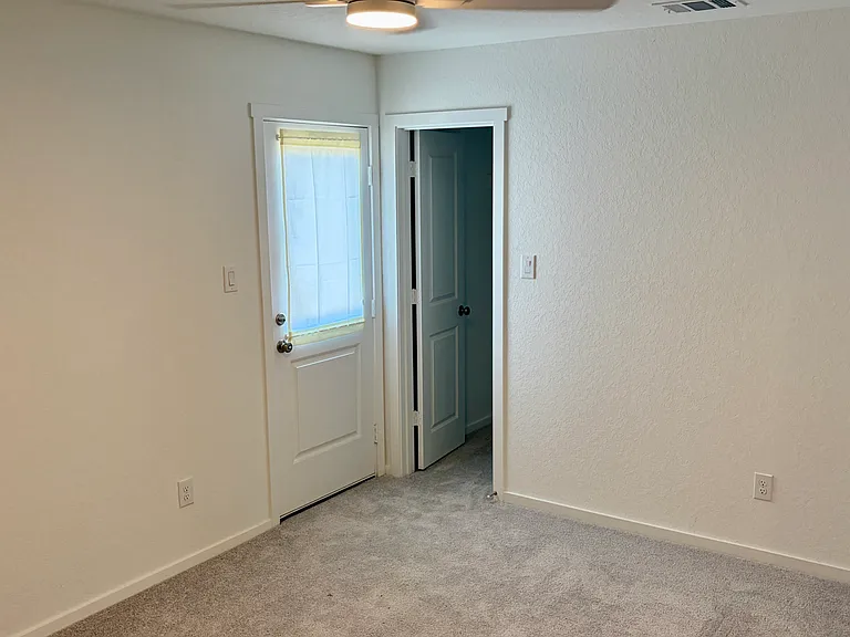 6711 Chert Chase — Photo 15