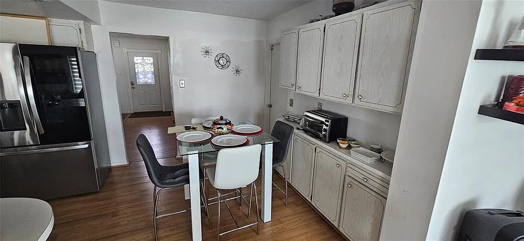 2 bed, 2.0 bath, 1587 sqft, $2,350 — Photo 4