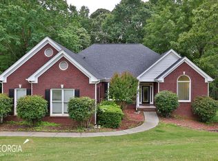 2411 River Run Dr, Dacula, GA 30019