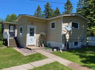 2113 E Carnegie St, Superior, WI 54880