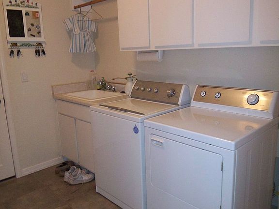 Laundry Room Organization