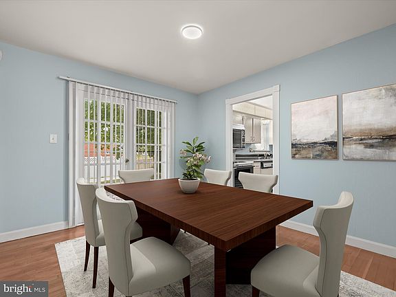 3rd image of 12711 Whiteholm Dr