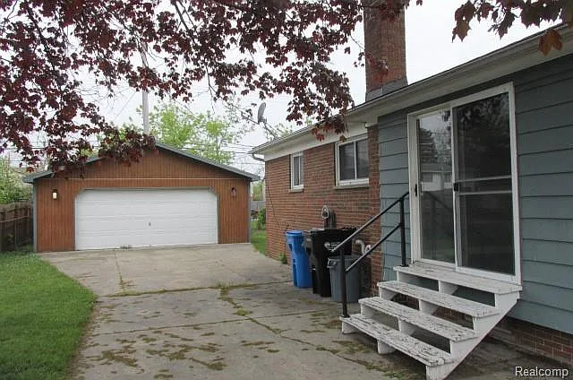 Building Photo - 30467 Townley St