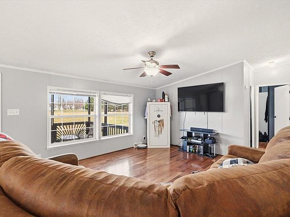 4th image of 14881 North St