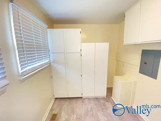 6210 Stratford Ct NW — Photo 9