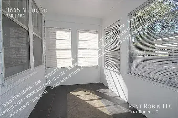 3645 N Euclid Ave — Photo 3
