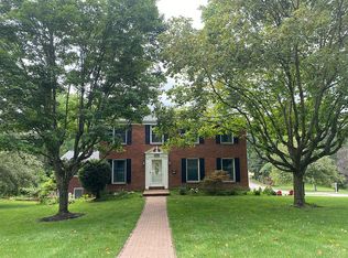 1290 Old Meadow Rd, Pittsburgh, PA 15241